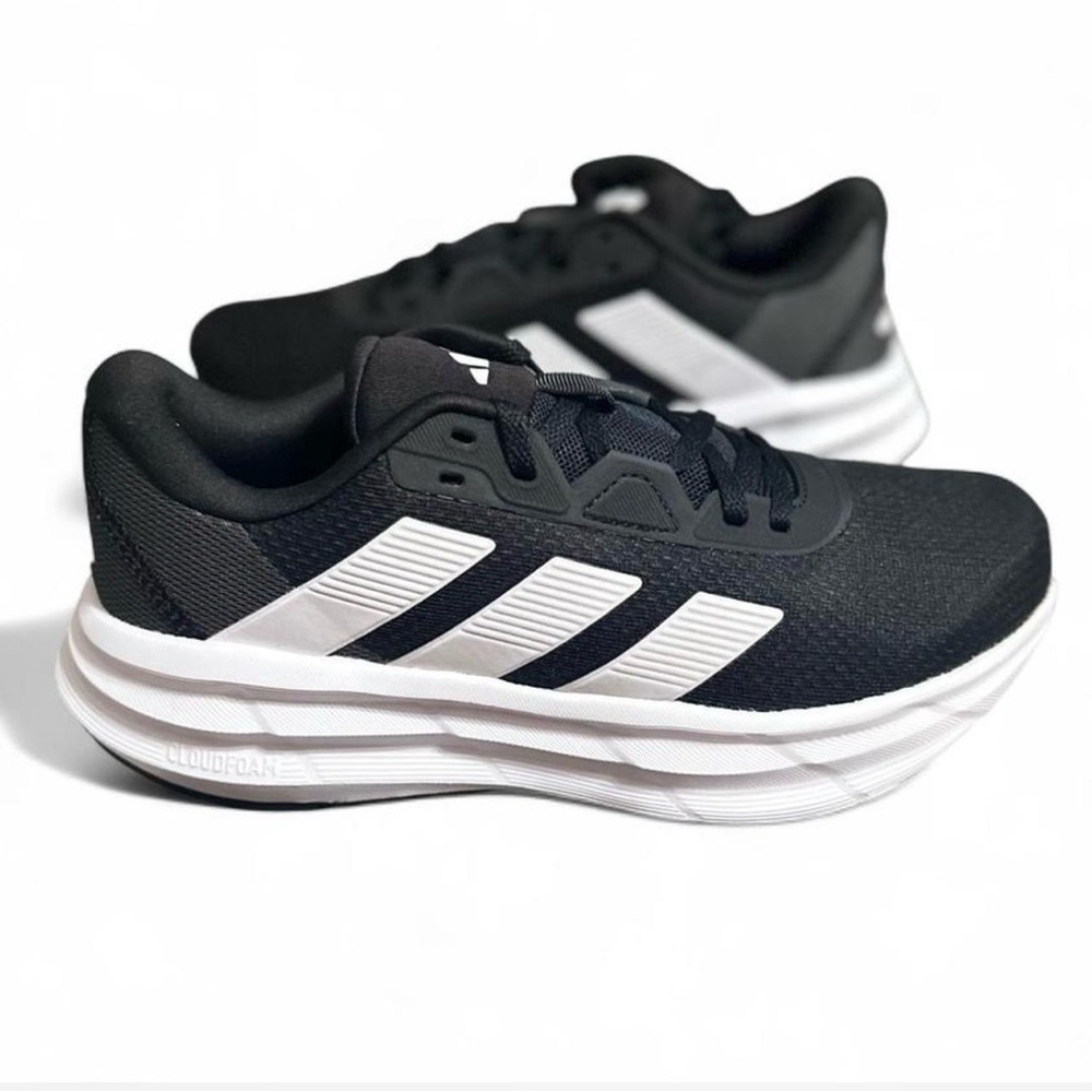NWT Adidas Women’s Black/White Cloudfoam Running Shoes Size US Women’s 11 - Picture 2 of 6